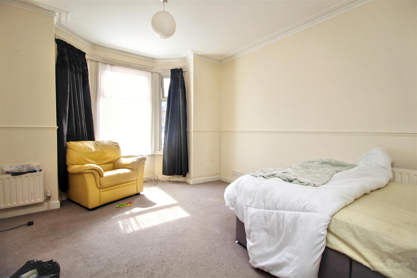 4 bed property in Oxford Road, Reading